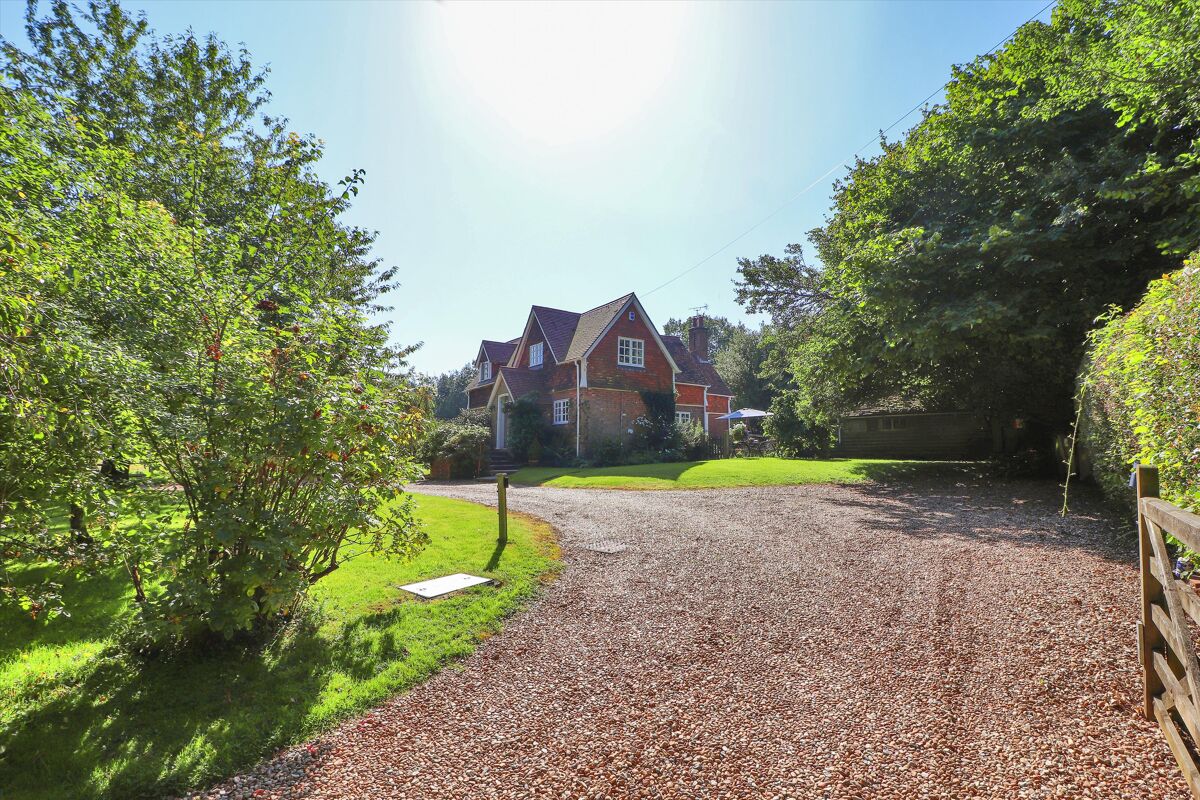 house for sale in Cousley Wood, Wadhurst, East Sussex, TN5