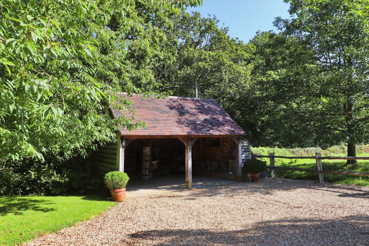 house for sale in Cousley Wood, Wadhurst, East Sussex, TN5