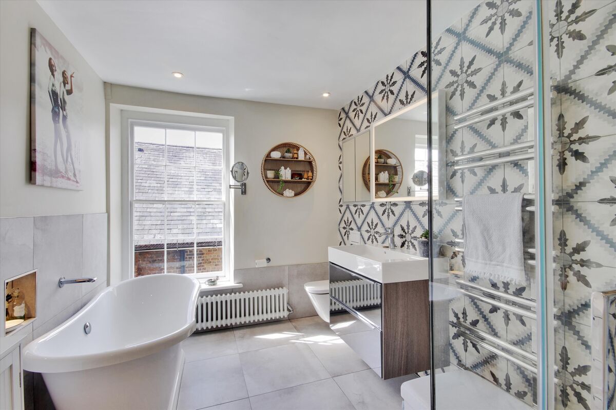 townhouse for sale in Bedford Terrace, Tunbridge Wells, Kent, TN1 TNW012178406 Knight Frank