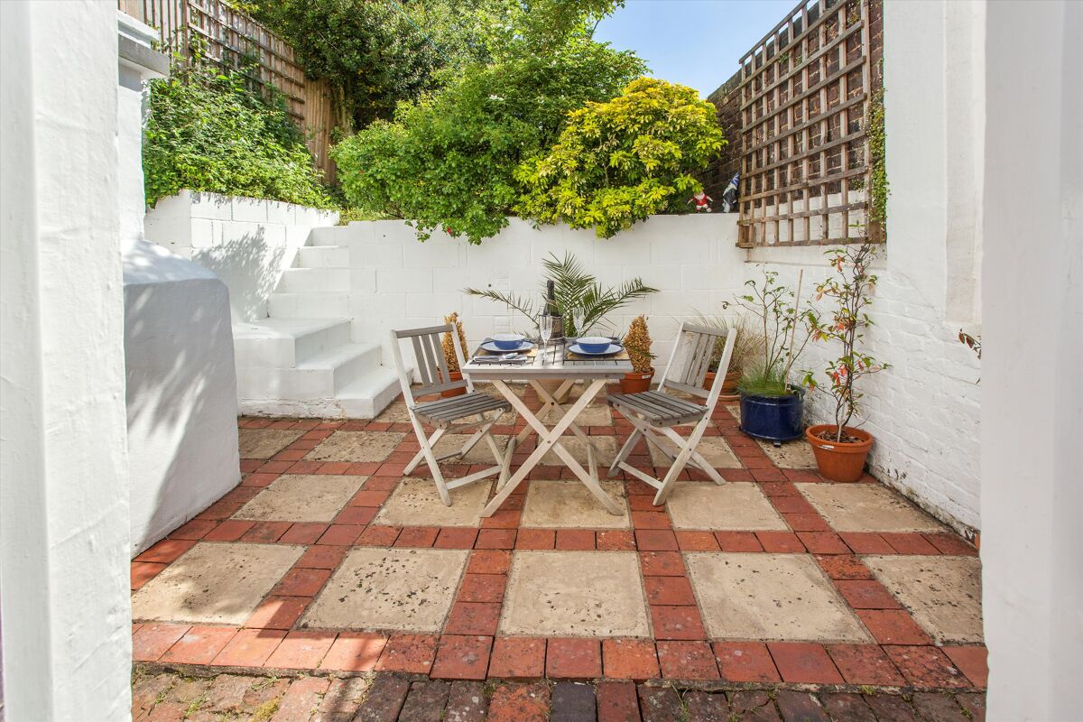 house for sale in South Grove, Tunbridge Wells, Kent, TN1