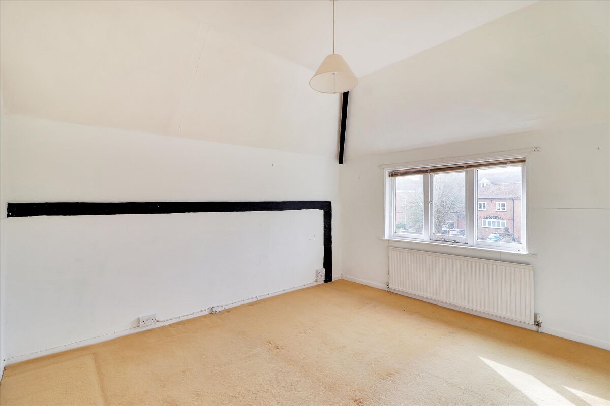 house for sale in High Street, Hawkhurst, Cranbrook, Kent, TN18