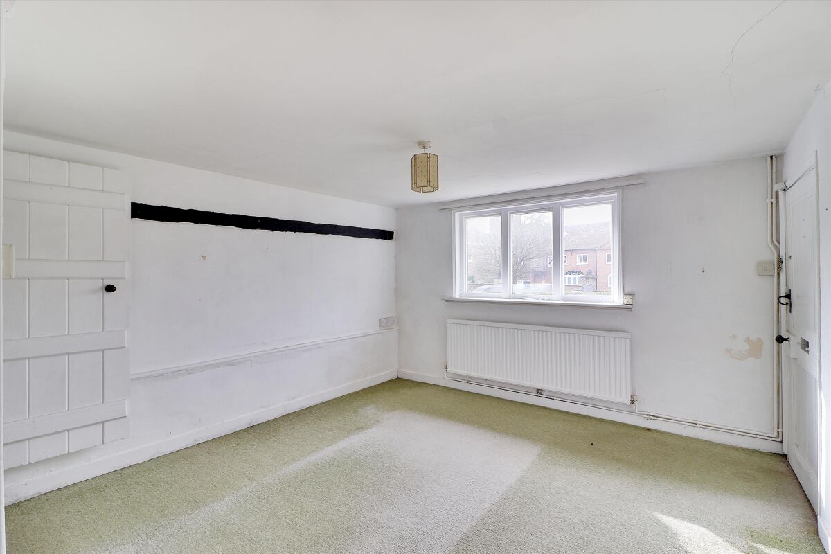 house for sale in High Street, Hawkhurst, Cranbrook, Kent, TN18