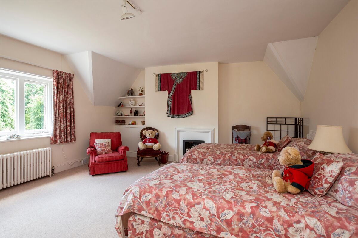 house for sale in Ashurst Wood, East Grinstead, East Sussex, RH19