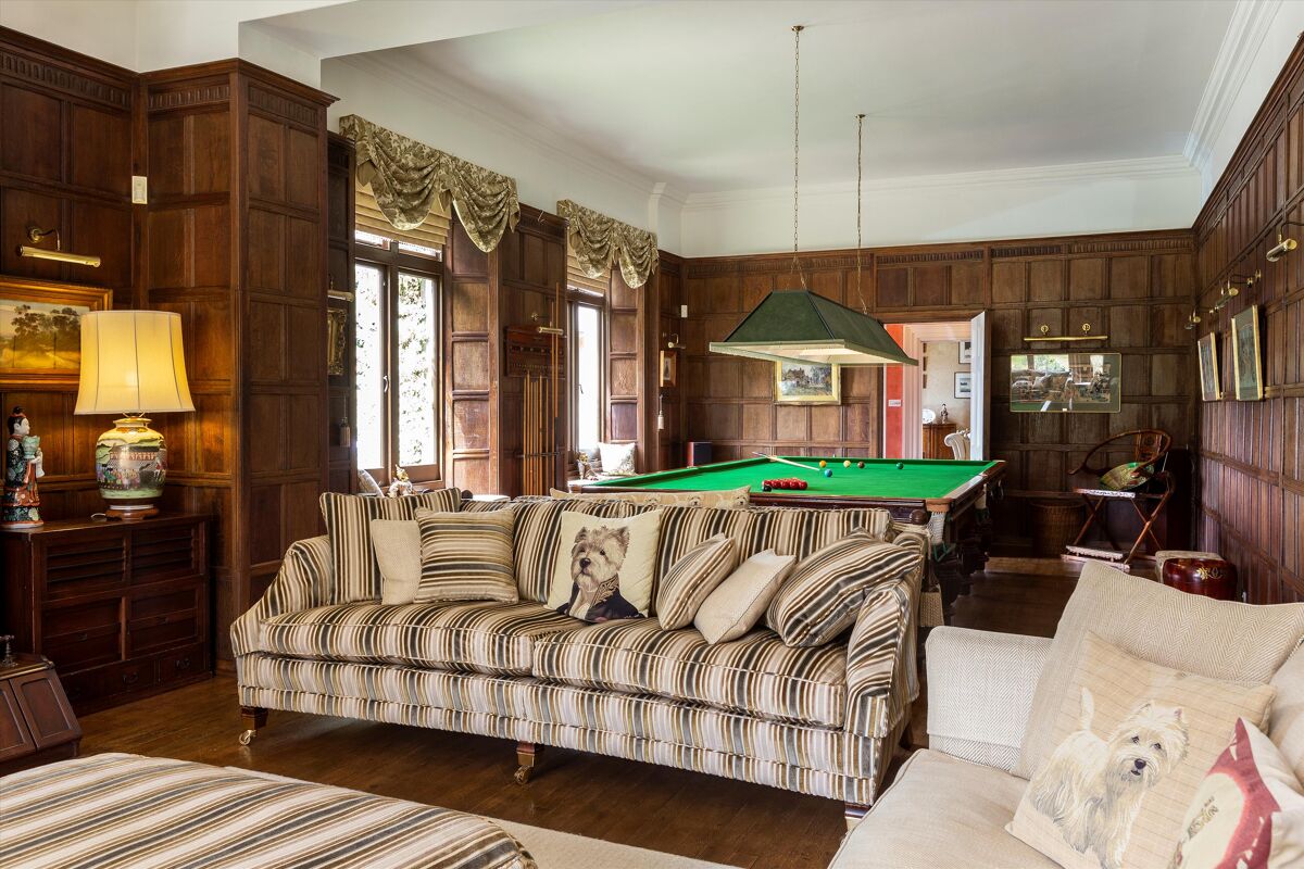 house for sale in Ashurst Wood, East Grinstead, East Sussex, RH19