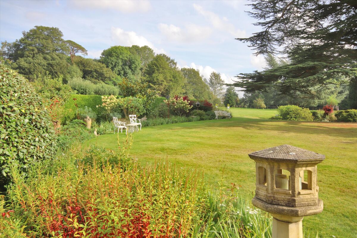 house for sale in Ashurst Wood, East Grinstead, East Sussex, RH19