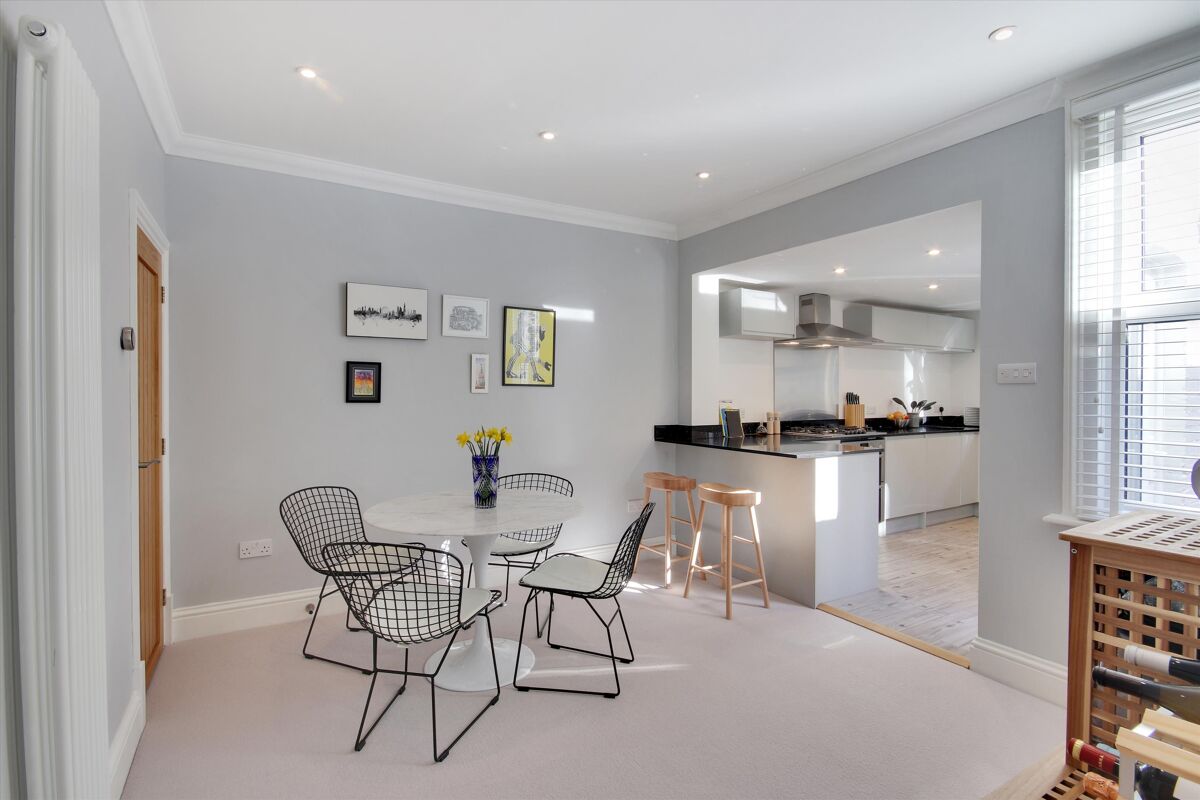 house for sale in Calverley Street, Tunbridge Wells, Kent, TN1