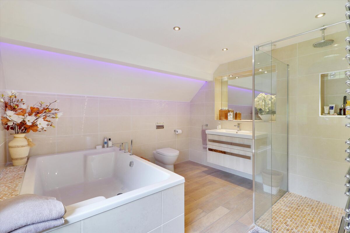 house for sale in Harland Way, Southborough, Tunbridge Wells, Kent, TN4