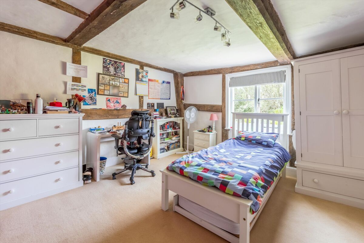 house for sale in High Street, Hawkhurst, Cranbrook, Kent, TN18