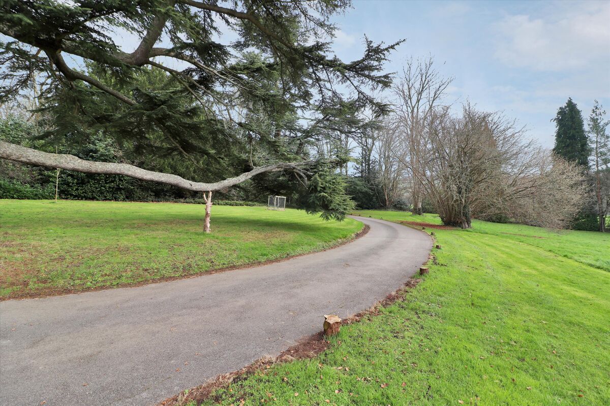 house for sale in The Glebe, Penshurst, Tonbridge, Kent, TN11