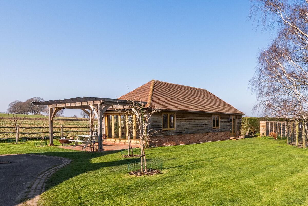 house for sale in Churn Lane, Horsmonden, Tonbridge, Kent, TN12