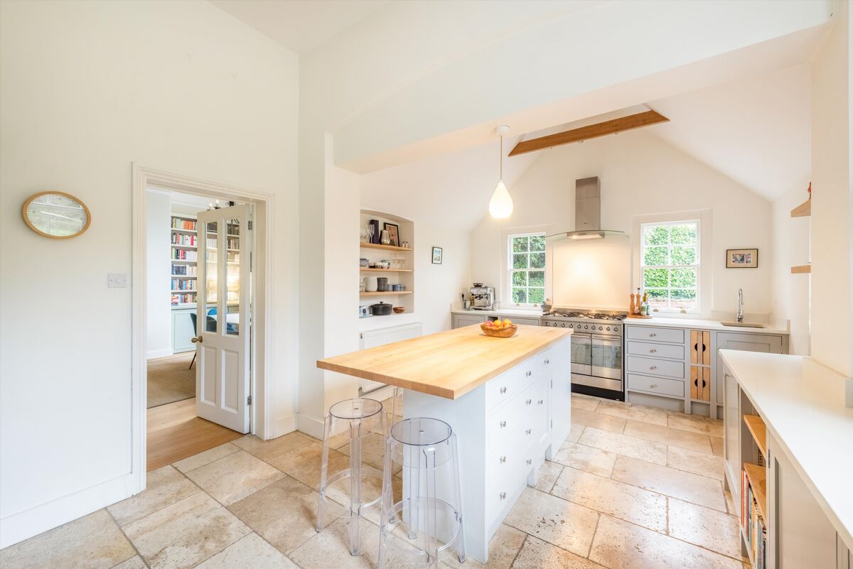 house for sale in Broadwater Down, Tunbridge Wells, Kent, TN2