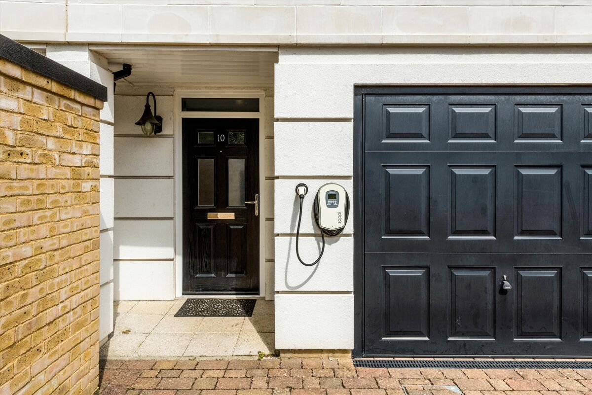 house for sale in Huntingdon Avenue, Tunbridge Wells, Kent, TN4