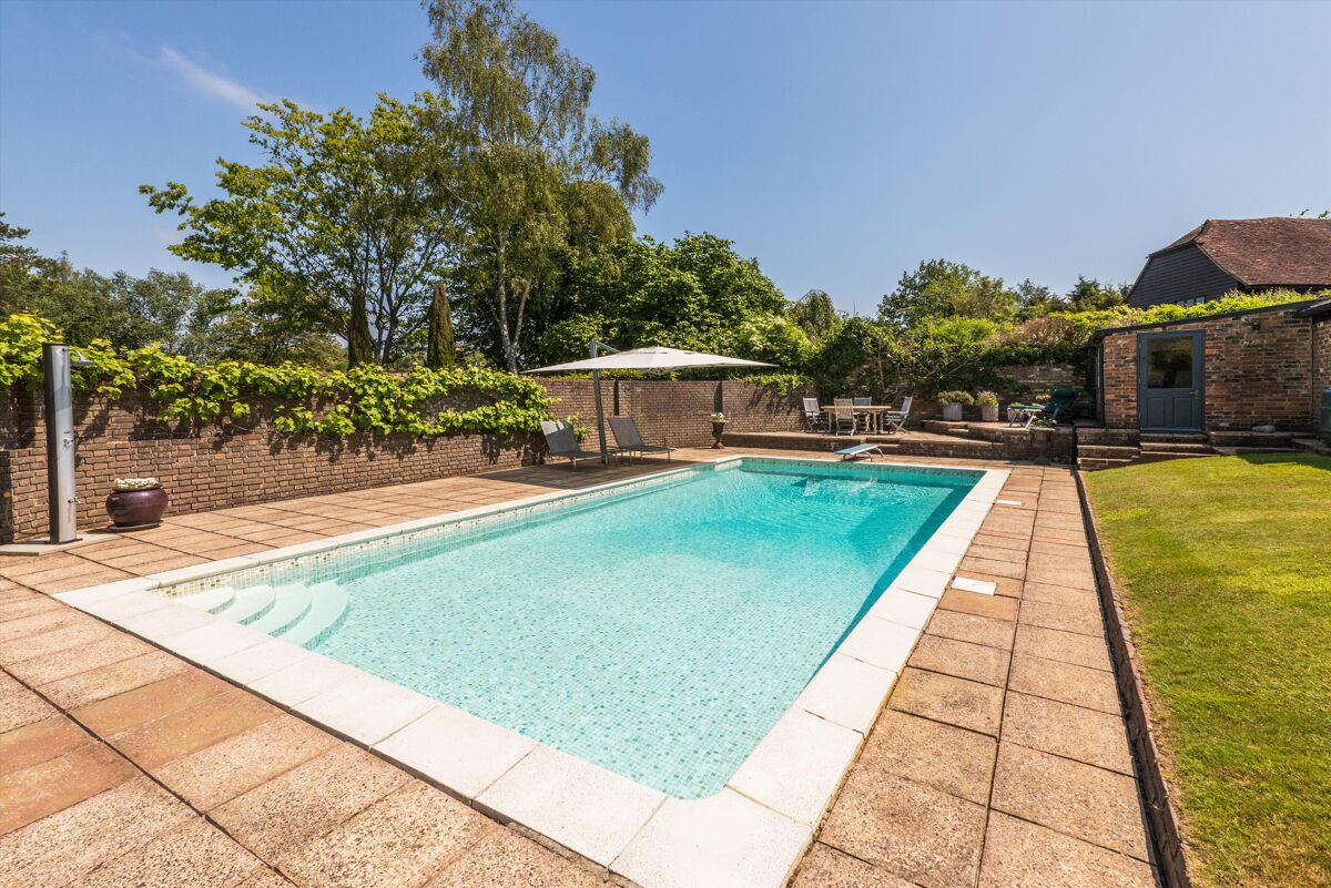 house for sale in Ladham Road, Goudhurst, Cranbrook, Kent, TN17