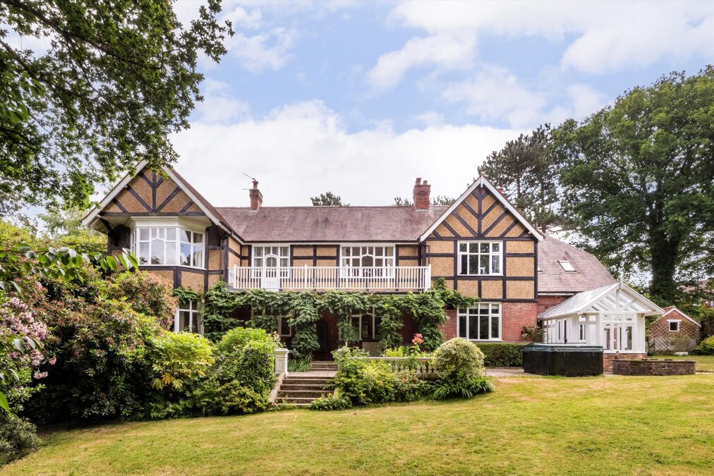 Image of Forest Road, Tunbridge Wells, Kent, TN2