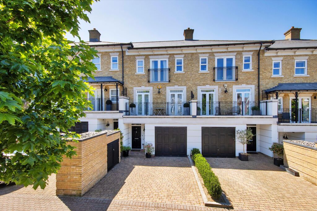 Image of King Charles Square, Tunbridge Wells, Kent, TN4