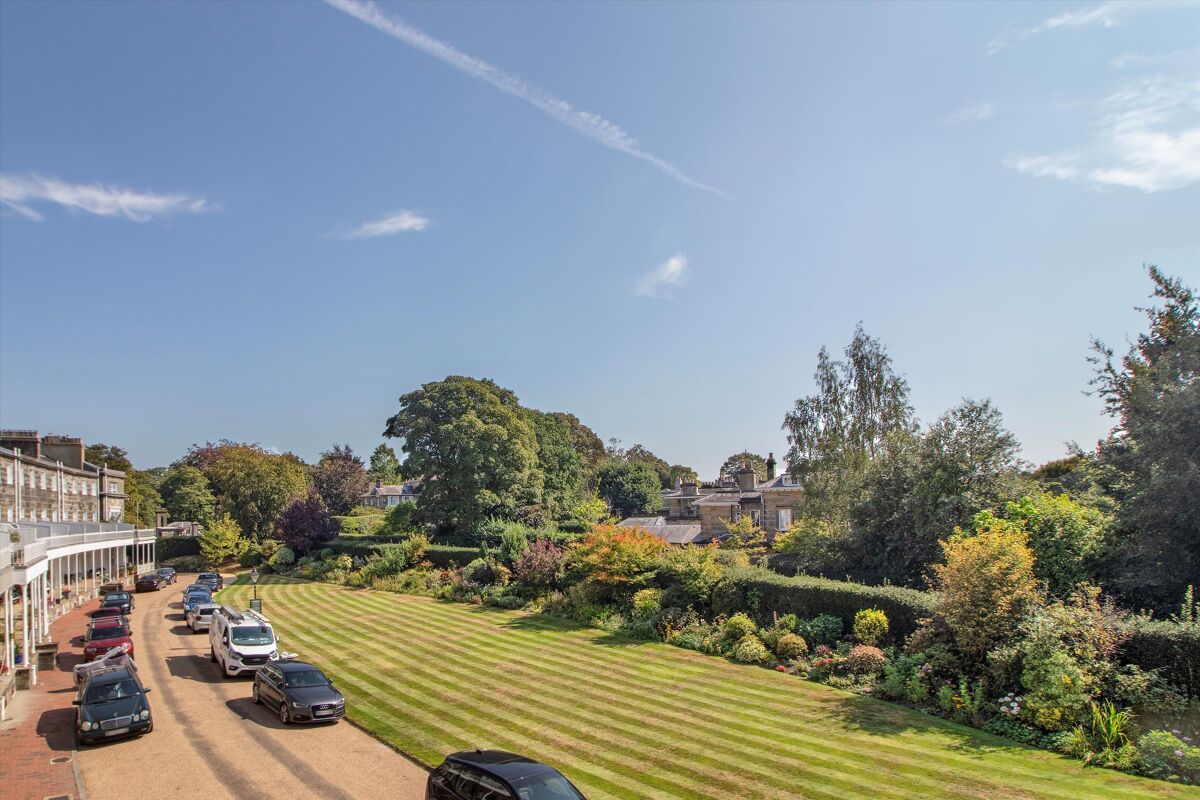 townhouse for sale in Calverley Park Crescent, Tunbridge Wells, Kent
