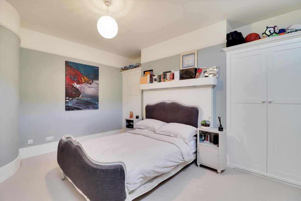 townhouse for sale in Calverley Park Crescent, Tunbridge Wells, Kent