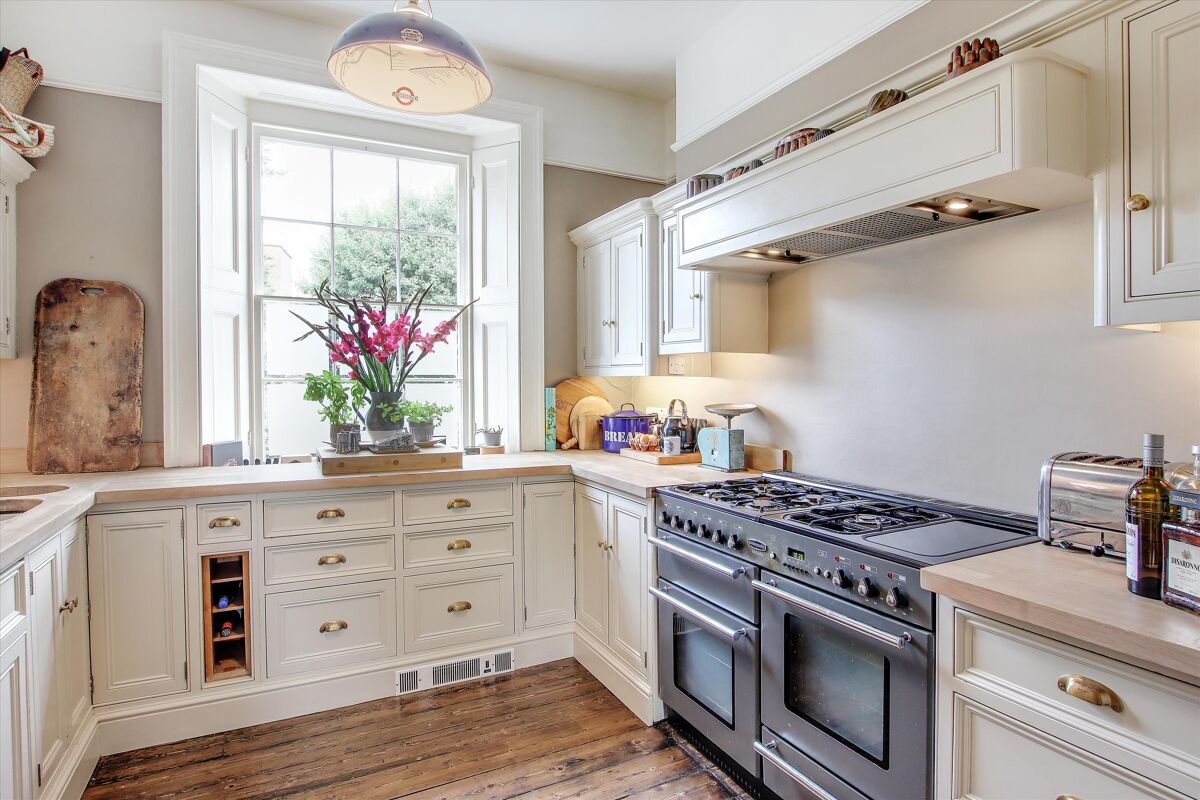 townhouse for sale in Calverley Park Crescent, Tunbridge Wells, Kent