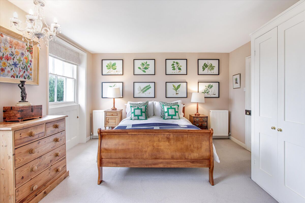 townhouse for sale in Calverley Park Crescent, Tunbridge Wells, Kent