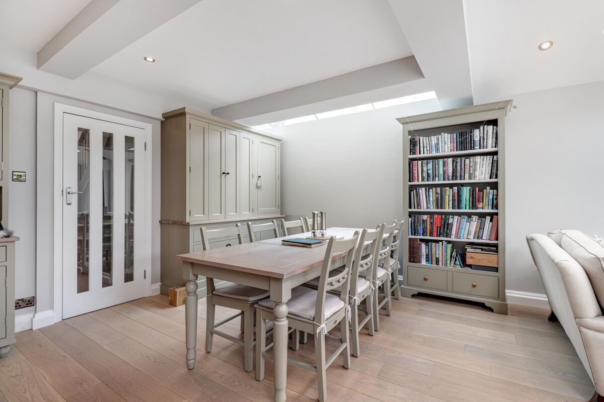 house for sale in Ravenswood Avenue, Tunbridge Wells, Kent, TN2