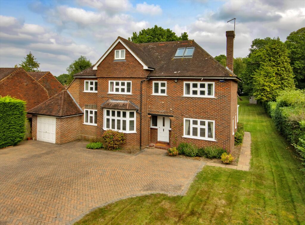 Image of Dornden Drive, Langton Green, Tunbridge Wells, Kent, TN3