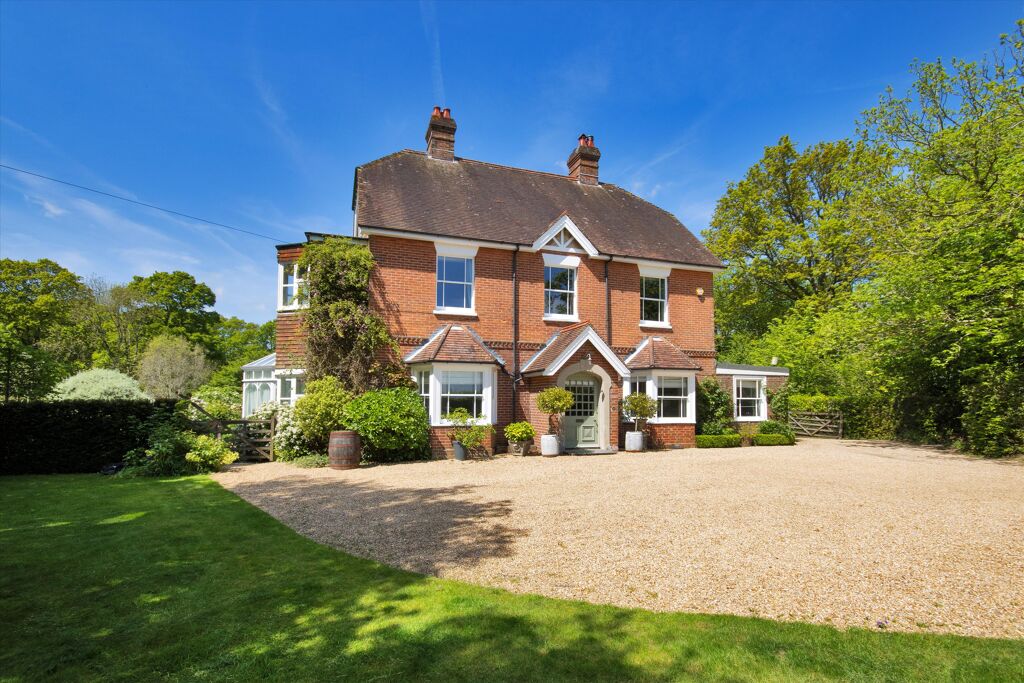 Image of Station Road, Stonegate, Wadhurst, East Sussex, TN5