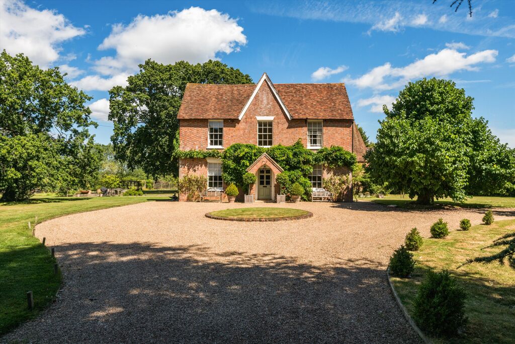 Image of Appledore Road, Tenterden, Kent, TN30