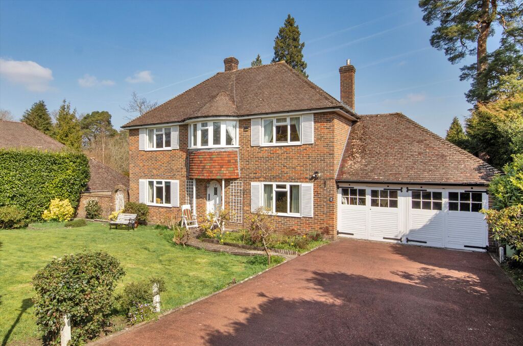 Image of Manor Close, Tunbridge Wells, Kent, TN4