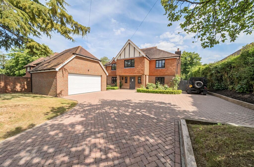 Image of Mayfield Lane, Durgates, Wadhurst, East Sussex, TN5