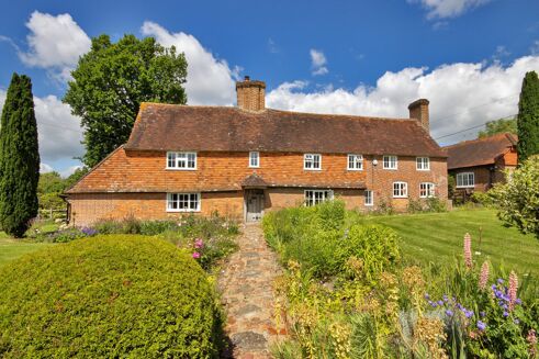 Picture of 4-5 bedroom house for sale.