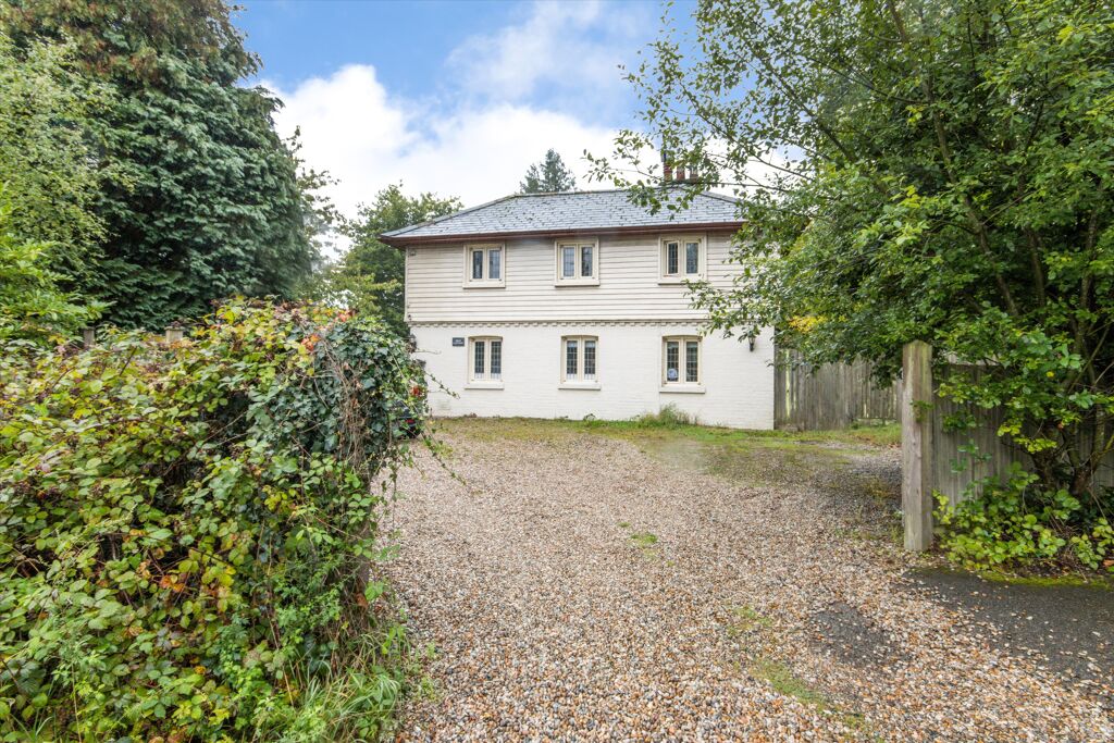 Image of Turners Hill Road, Worth, Crawley, West Sussex, RH10