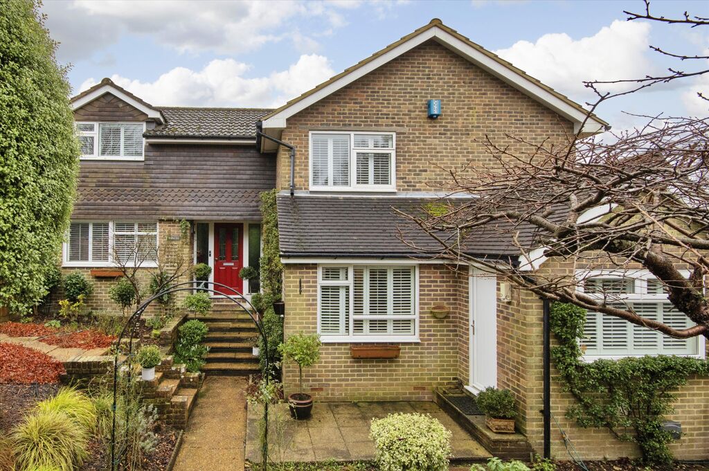 Image of Wellesley Close, Crowborough, East Sussex TN6