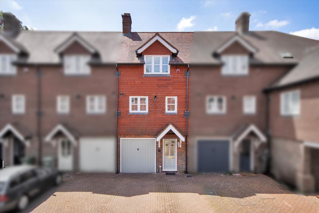 Image of Cumberland Mews, Tunbridge Wells, Kent TN1