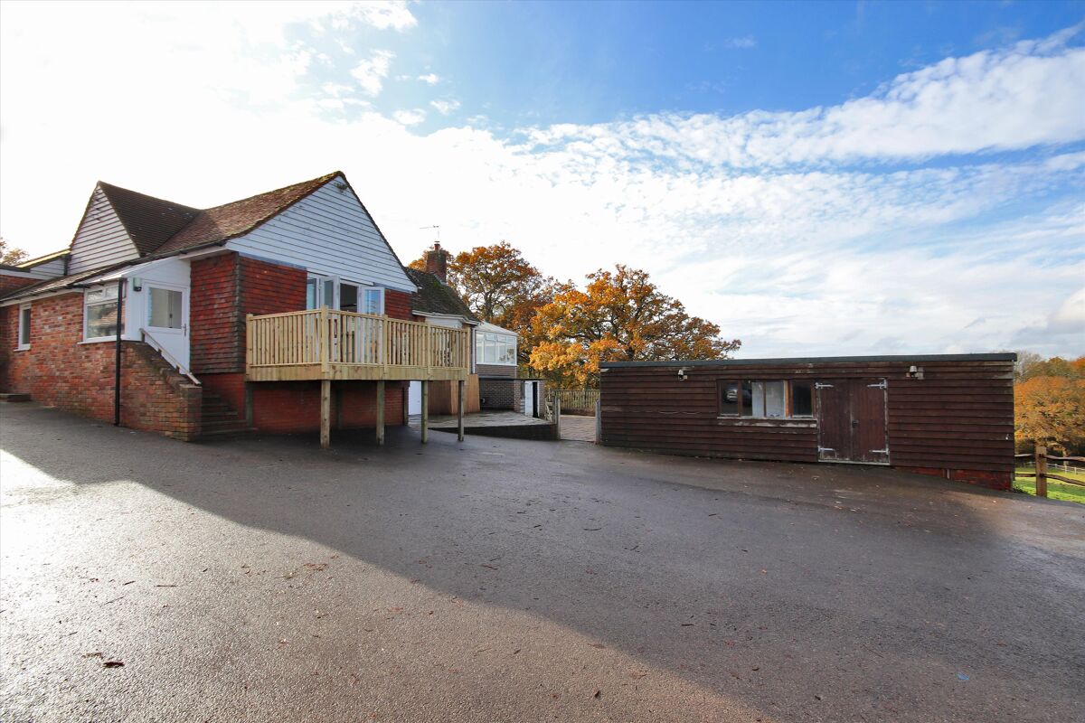 house for sale in Castle Hill, Rotherfield, Crowborough, East Sussex, TN6 TNW110119 Knight Frank