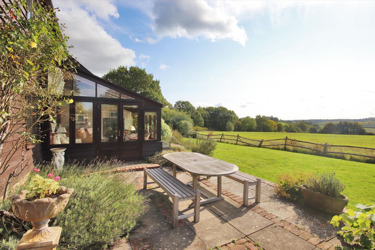 house for sale in Stream Lane, Hawkhurst, Cranbrook, Kent, TN18