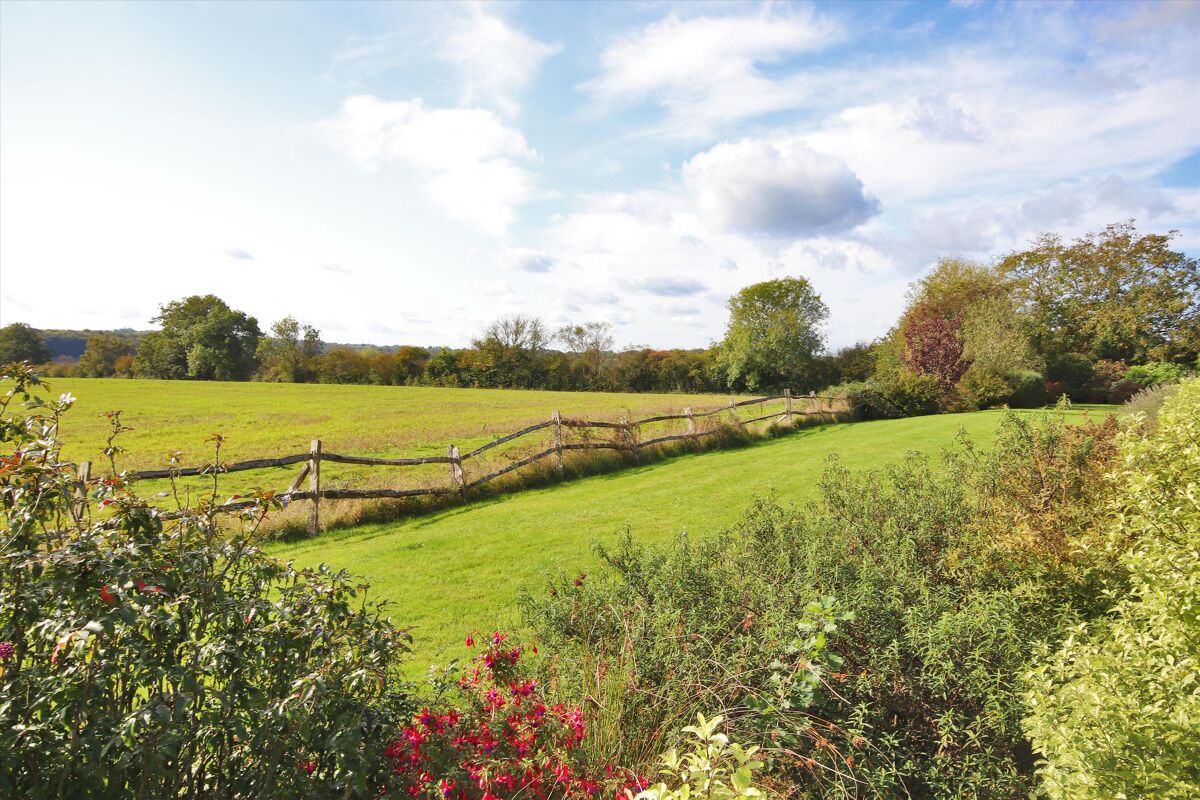 house for sale in Stream Lane, Hawkhurst, Cranbrook, Kent, TN18