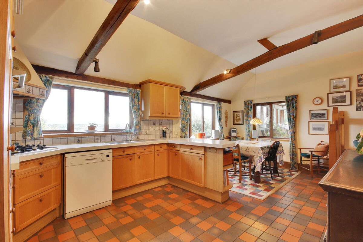 house for sale in Stream Lane, Hawkhurst, Cranbrook, Kent, TN18