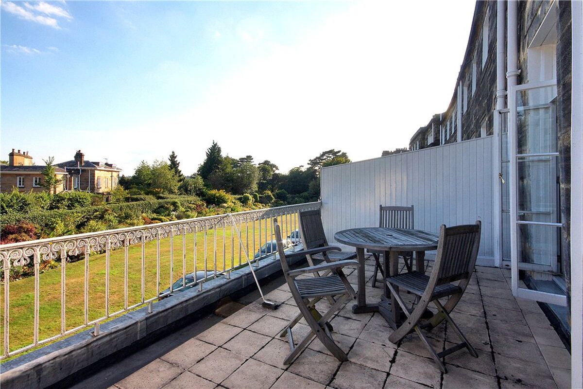house for sale in Calverley Park Crescent, Tunbridge Wells, Kent, TN1