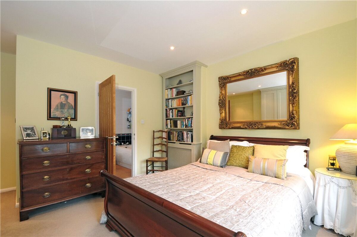 house for sale in Frant Road, Tunbridge Wells, Kent, TN2 TNW150074