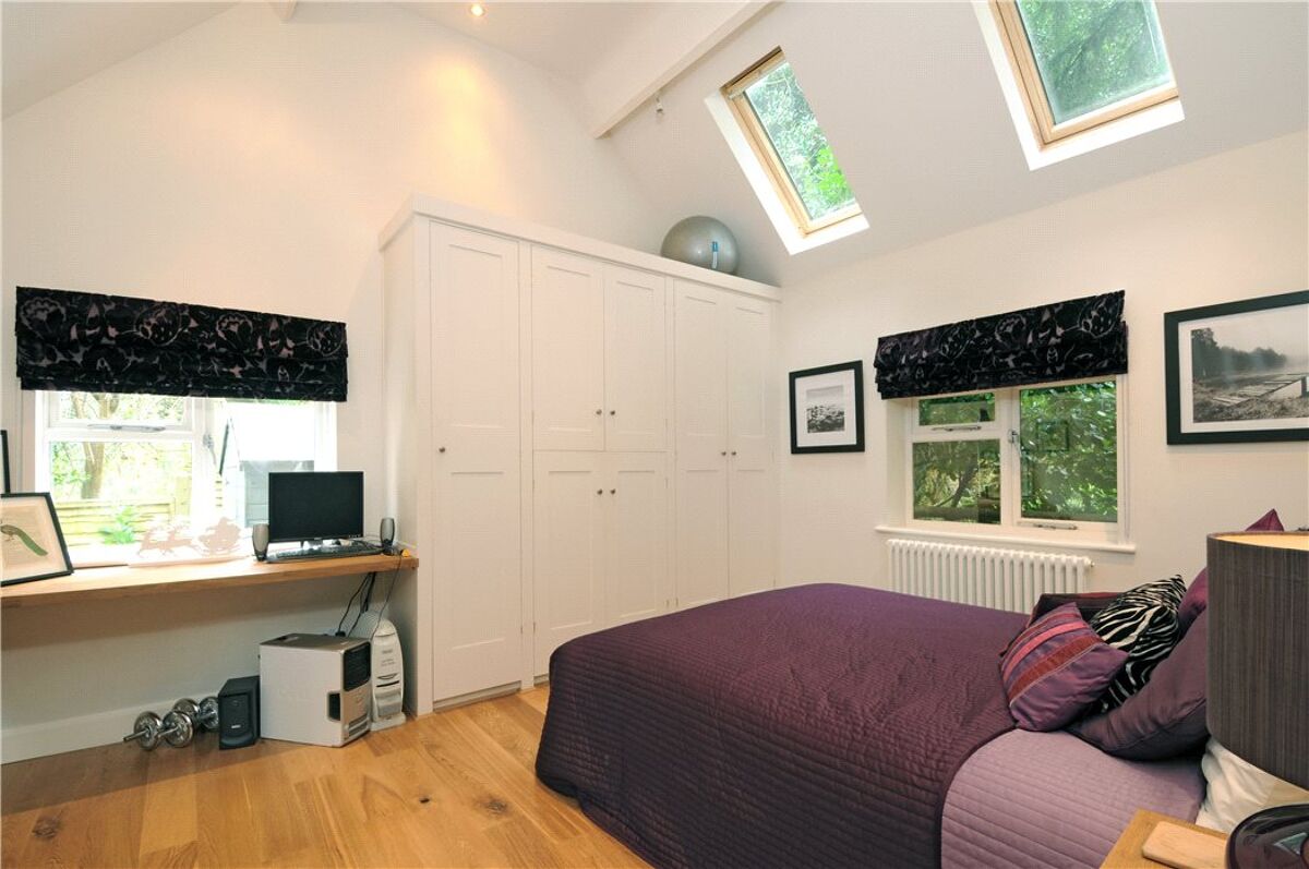 house for sale in Frant Road, Tunbridge Wells, Kent, TN2 TNW150074