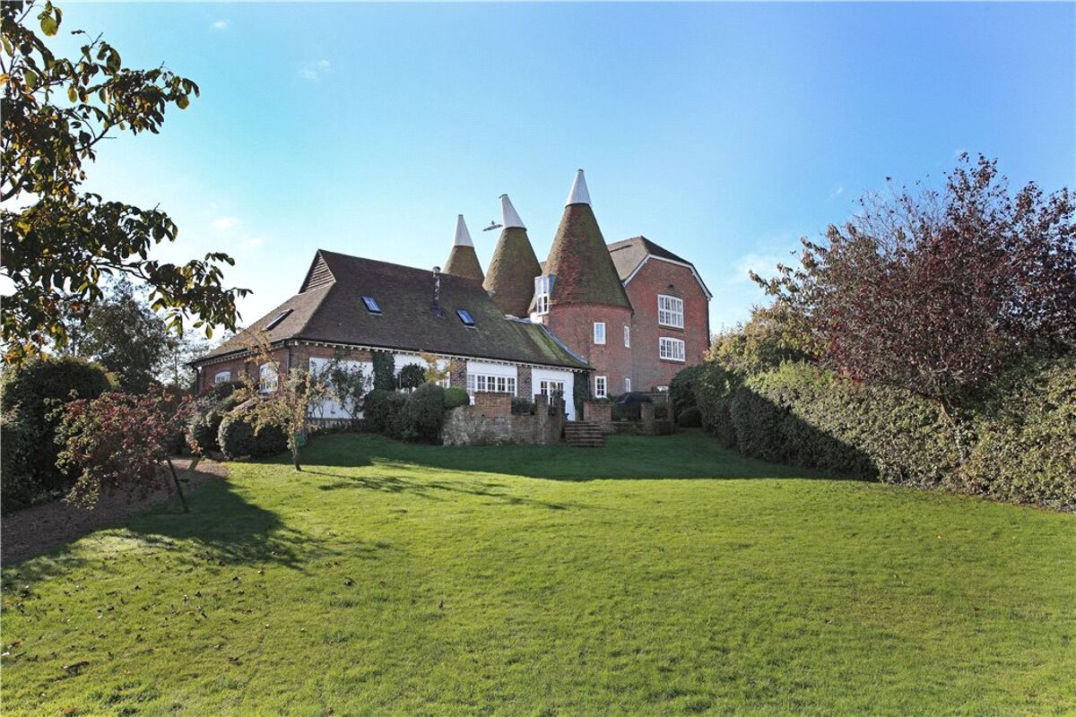 house for sale in Ladham Road, Goudhurst, Cranbrook, Kent, TN17