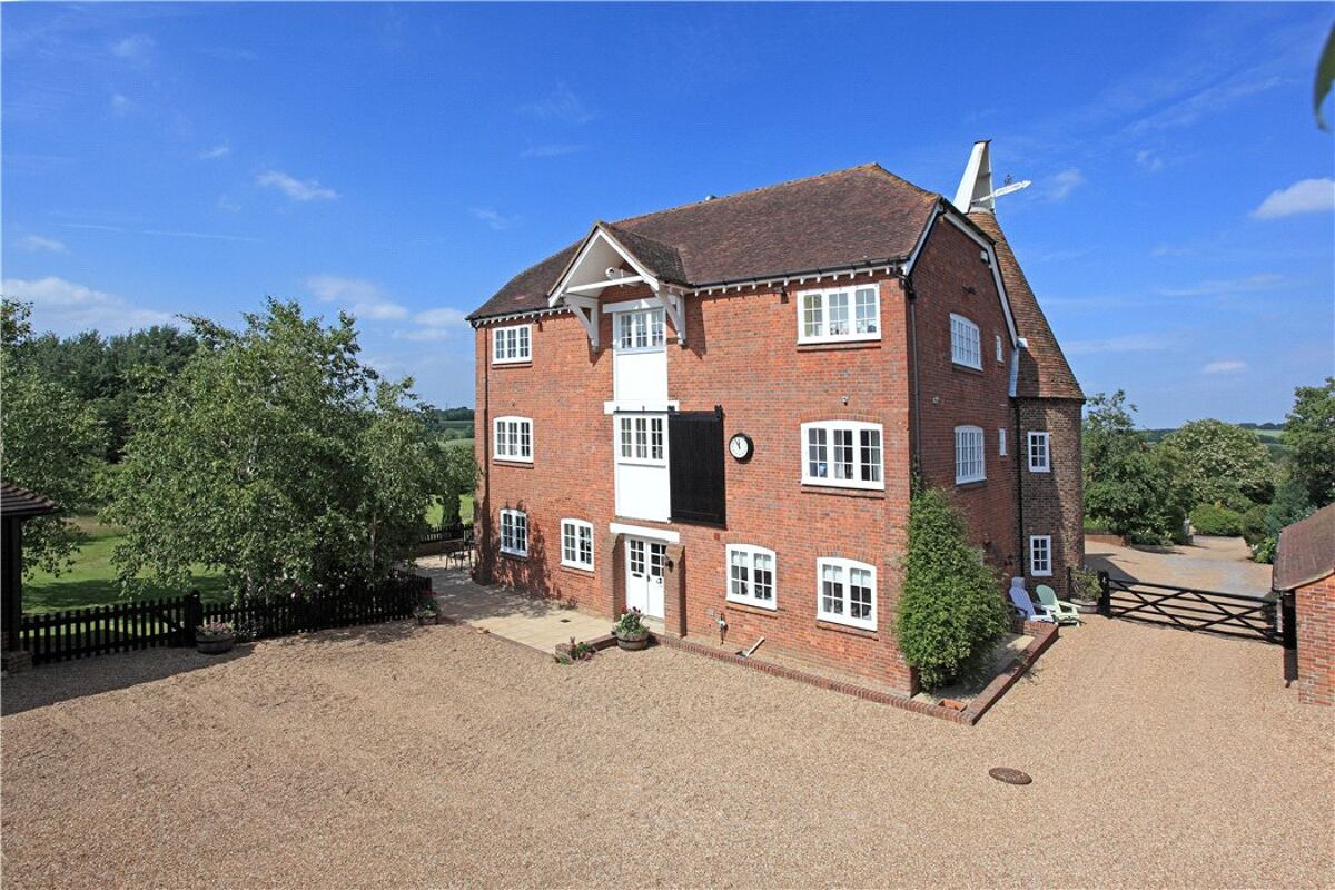 house for sale in Ladham Road, Goudhurst, Cranbrook, Kent, TN17