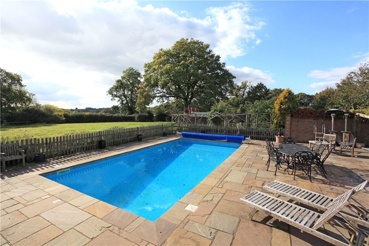 house for sale in Rye Road, Boxhurst, Sandhurst, Cranbrook, Kent, TN18