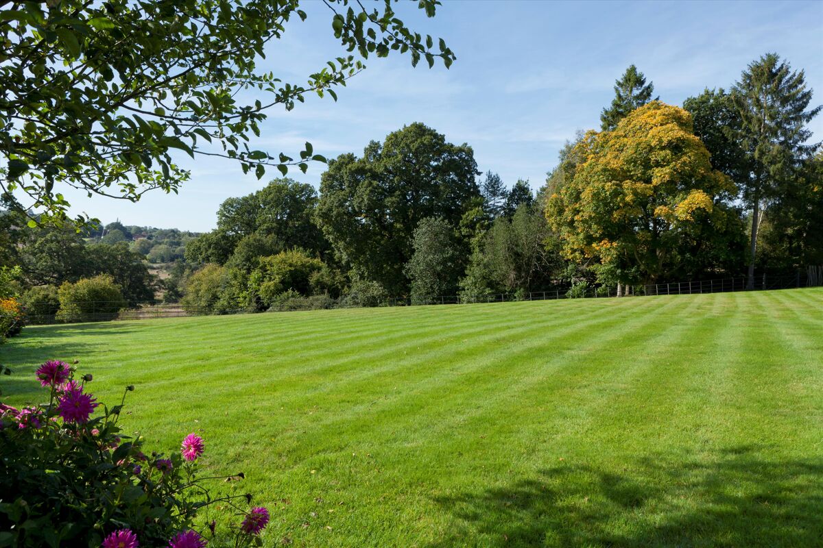 house for sale in Saints Hill, Penshurst, Kent, TN11 TNW150309