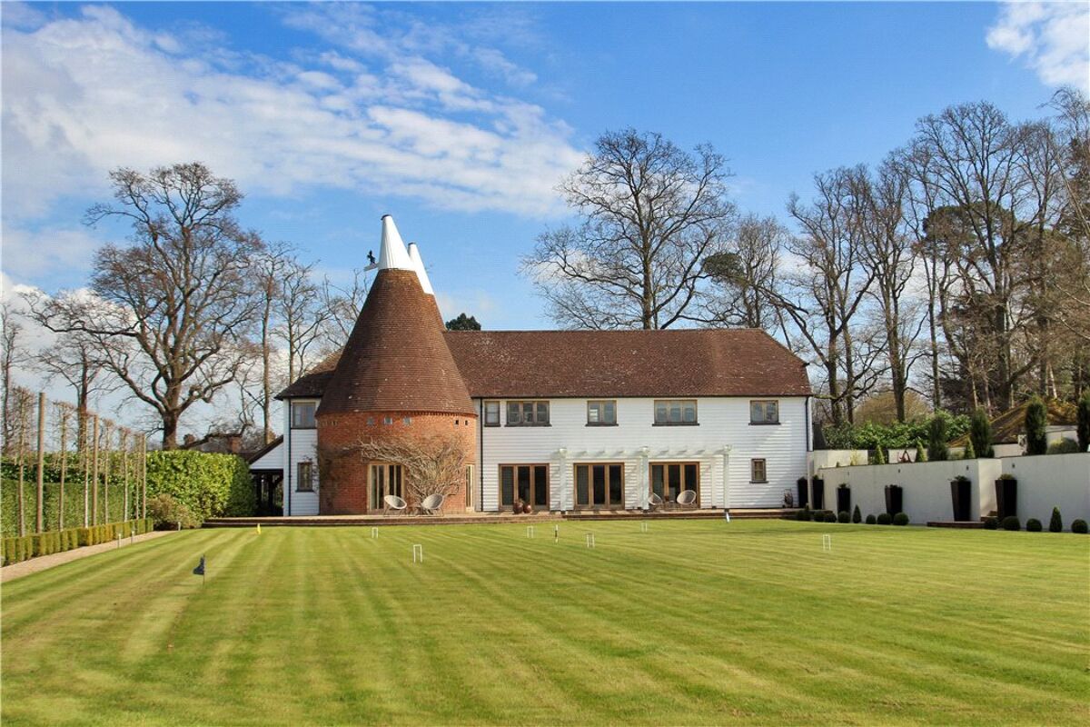 house for sale in Water Lane, Hawkhurst, Cranbrook, Kent, TN18