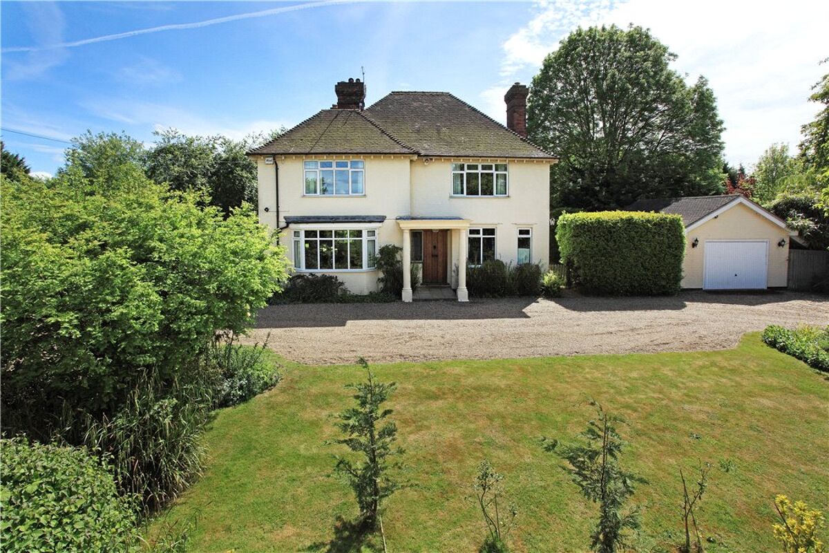 house for sale in Queen Street, Paddock Wood, Tonbridge, Kent, TN12