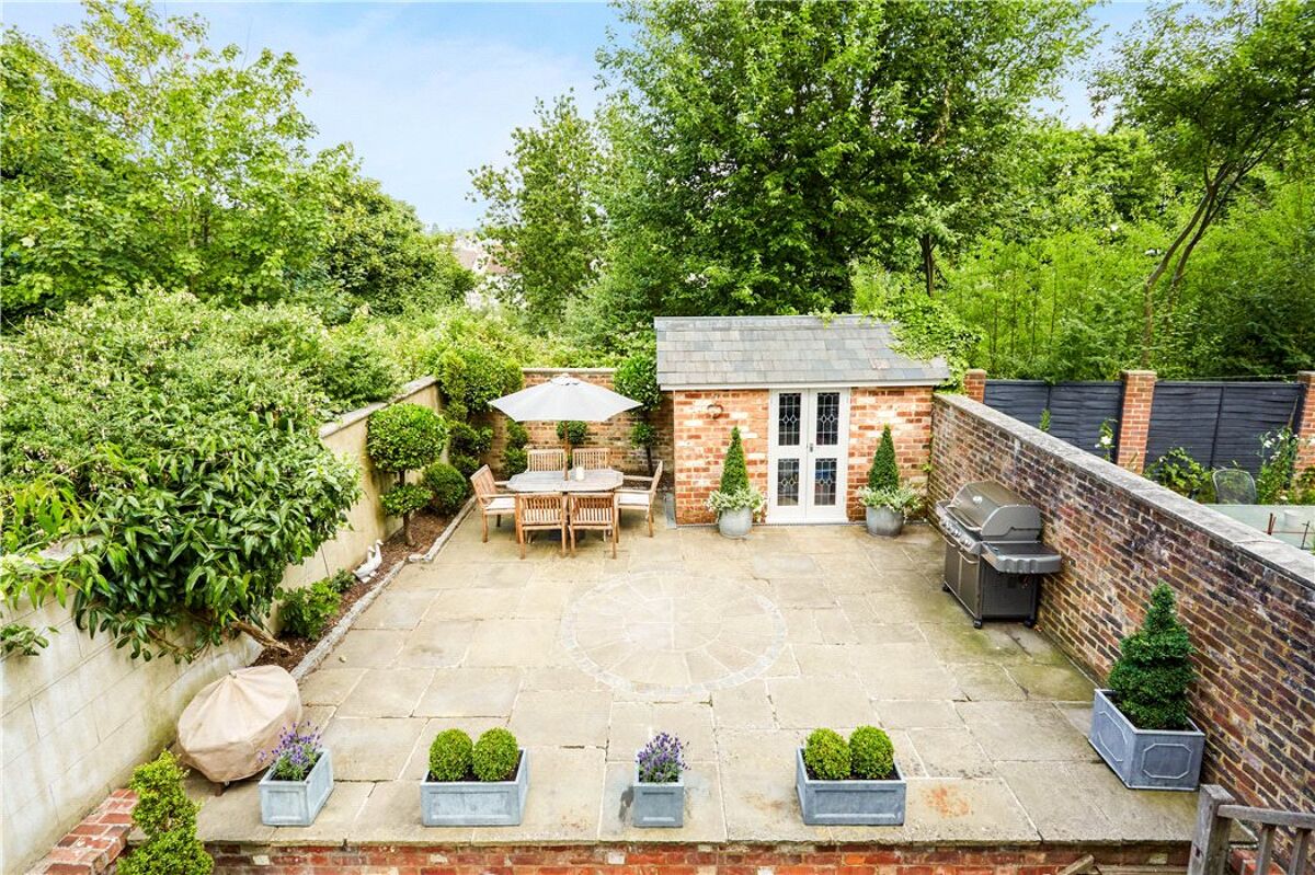 house for sale in Upper Grosvenor Road, Tunbridge Wells, Kent, TN1