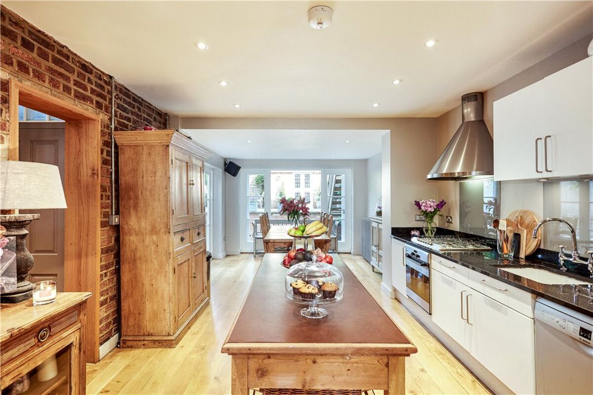 house for sale in Upper Grosvenor Road, Tunbridge Wells, Kent, TN1