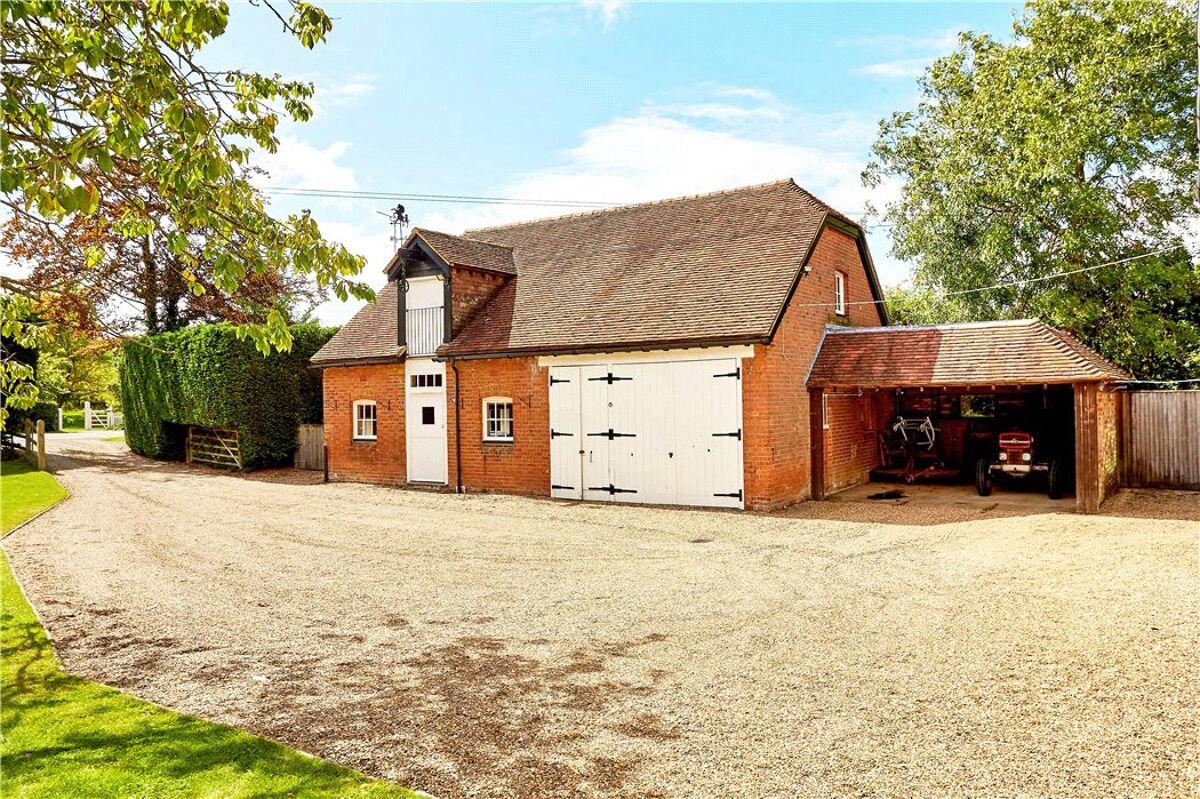 house for sale in Sheephurst Lane, Marden, Tonbridge, Kent, TN12