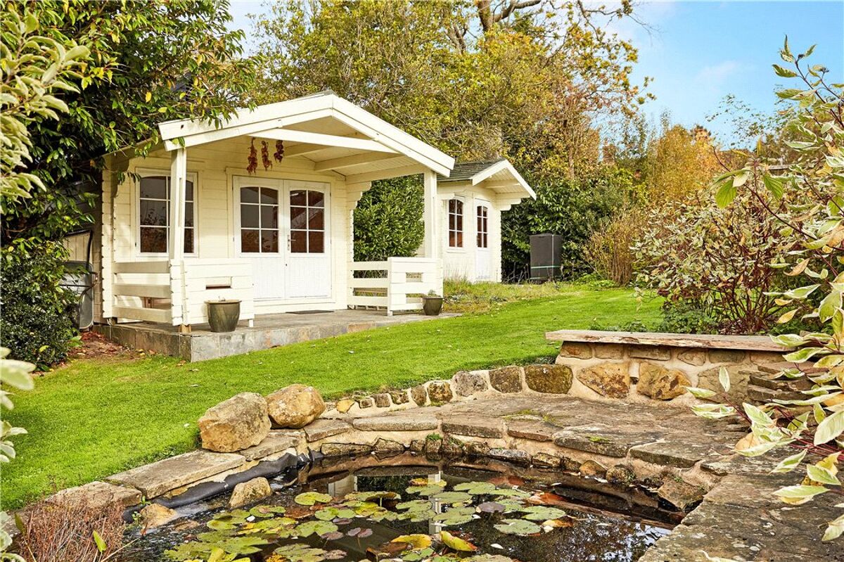 house for sale in Rye Road, Hawkhurst, Cranbrook, Kent, TN18